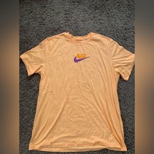 Nike XL Graphic T-Shirt